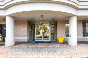 2-bedroom condo apartment for sale in Toronto — 101 - 1720 Eglinton Avenue E