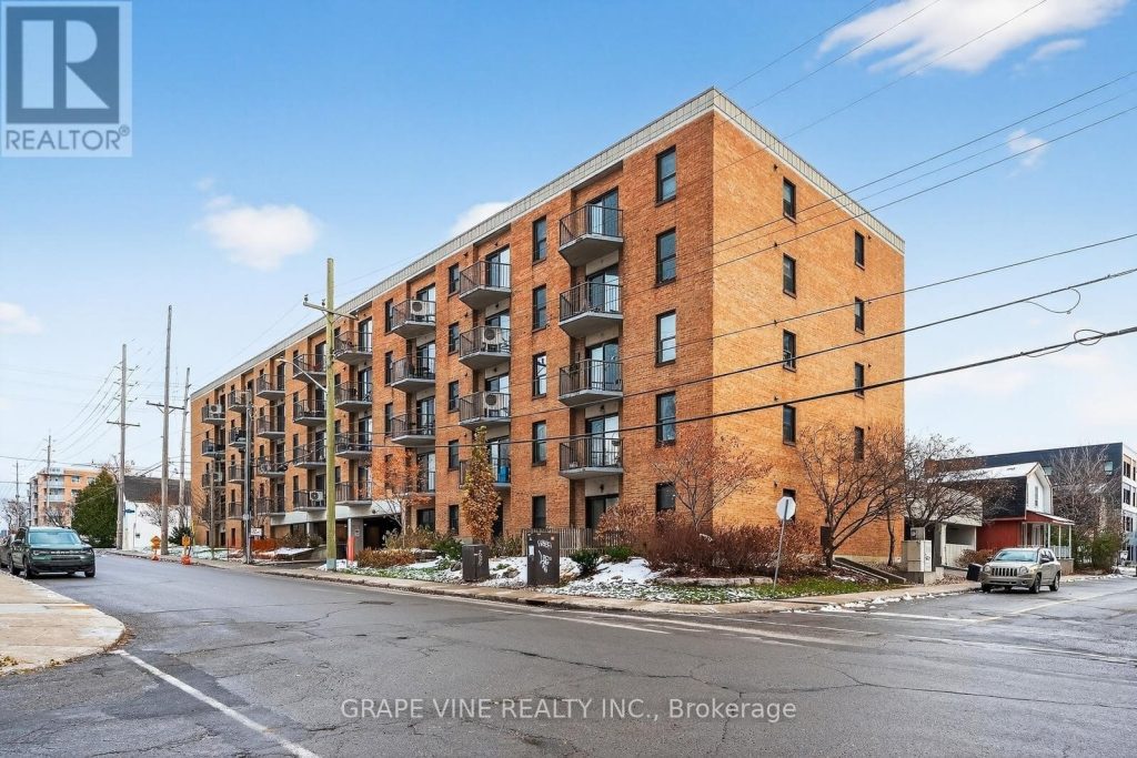 1-bedroom home for sale in Ottawa — 102 - 50 Burnside Avenue (Photo 1)