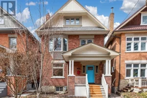 6-bedroom home for sale in Toronto — 102 Gothic Avenue