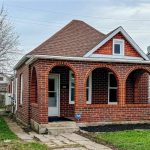 2-bedroom home for sale in Windsor — 1046 Lillian (Photo 2)