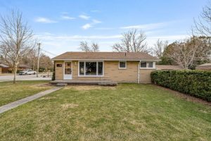 3-bedroom detached home for sale in Huron — 105 Wellington Street W
