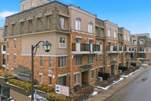 2-bedroom condo townhouse for rent in Oakville — 106 - 2441 Greenwich Drive