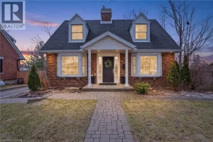 3-bedroom single family residence home for sale in Cambridge — 106 Laurel Street