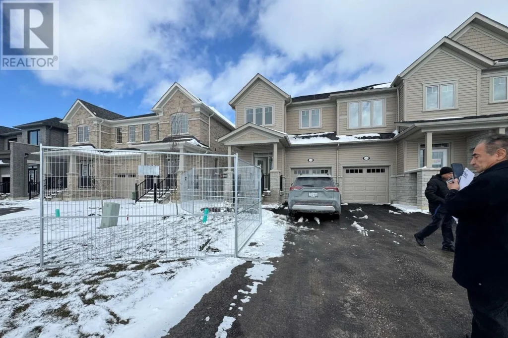 4-bedroom home for rent in Kawartha Lakes — 108 Sanderson Drive (Photo 1)