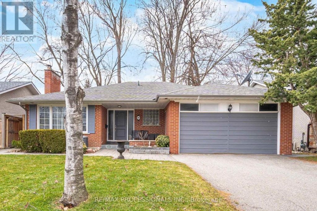 1-bedroom home for rent in Toronto — 10 Boxwood Road (Photo 1)