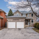 4-bedroom home for sale in Brampton — 10 Essex Place (Photo 4)