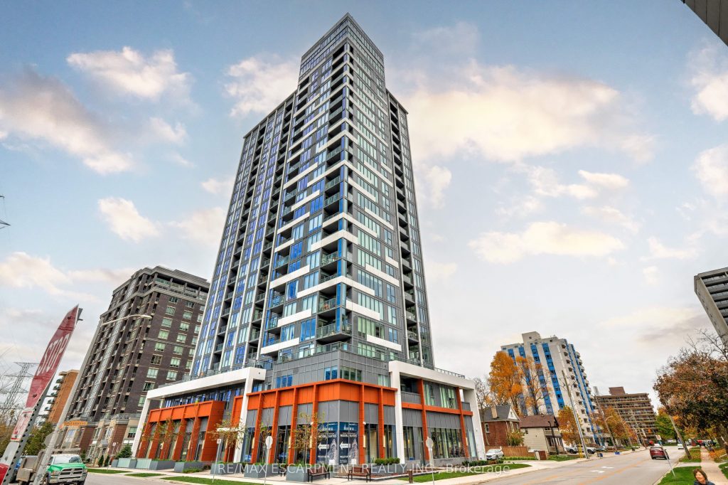 1-bedroom condo apartment for rent in Burlington — 1101 - 500 Brock Avenue (Photo 1)