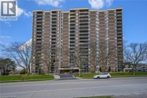 3-bedroom home for sale in Hamilton — 1104 - 301 Frances Avenue