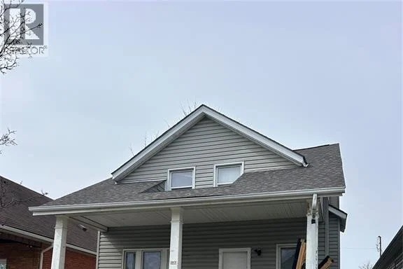 5-bedroom home for rent in Windsor — 1117 Dougall (Photo 1)