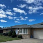5-bedroom home for rent in Windsor — 1117 Dougall (Photo 3)