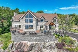 3-bedroom detached home for sale in Leeds And Grenville — 1188 1000 Islands Parkway