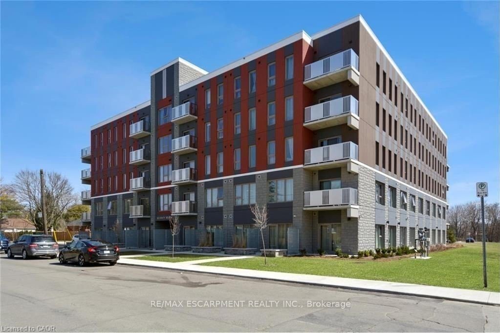 1-bedroom condo apartment for rent in Hamilton — #118 - 77 Leland Street (Photo 1)