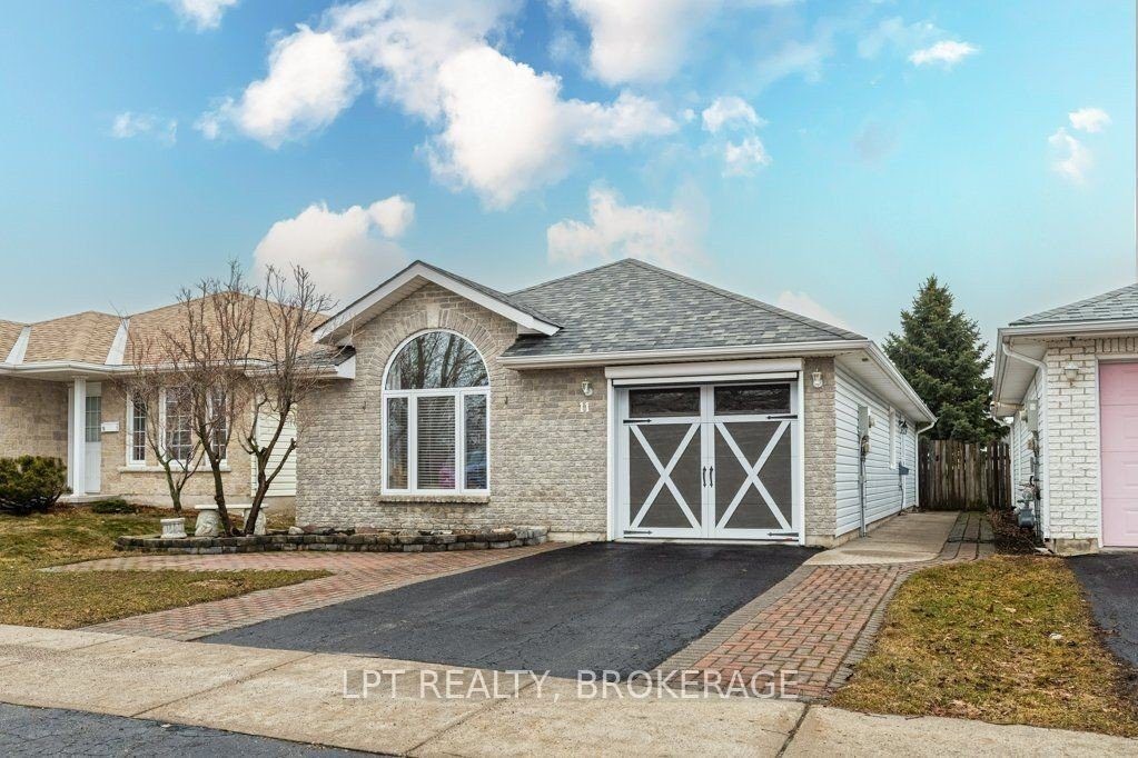 2-bedroom link home for sale in Frontenac — 11 Wilfred Crescent E (Photo 1)
