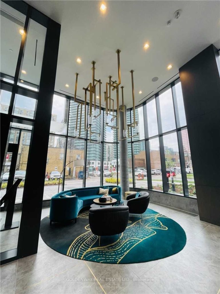 1-bedroom condo apartment for rent in Toronto — 1203 - 15 Holmes Avenue (Photo 1)
