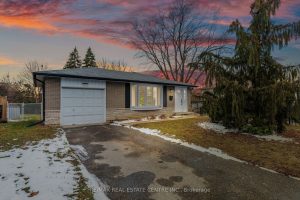 3-bedroom detached home for sale in Waterloo — 1212 Mary Avenue
