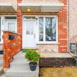 2-bedroom condo townhouse for sale in Toronto — 121 - 10 Fairwood Crescent (Photo 1)