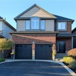 4-bedroom detached home for sale in Hamilton — 121 Crafter Crescent (Photo 5)