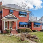 Studio home for sale in Kingsville — 121 Division Street South (Photo 4)