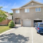 3-bedroom semi-detached home for sale in Halton — 121 Genesee Drive (Photo 1)