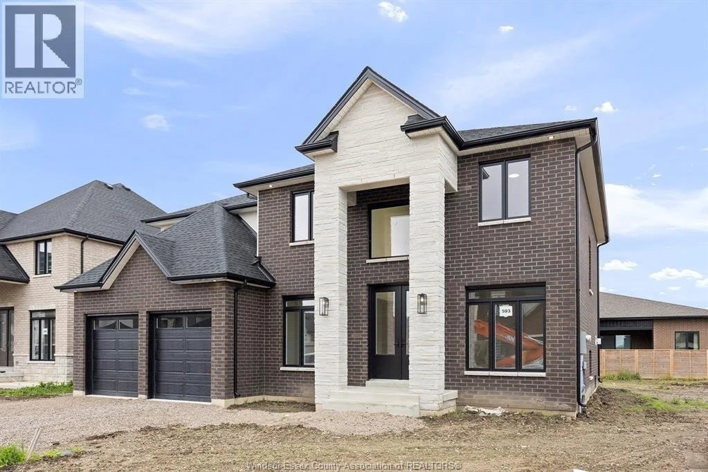 4-bedroom home for sale in Lakeshore — 1223 Campana Crescent (Photo 1)
