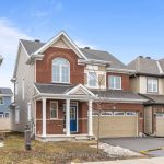 4-bedroom detached home for sale in Ottawa — 122 Cranesbill Road (Photo 2)