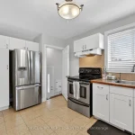 3-bedroom semi-detached home for sale in York — 122 Septonne Avenue (Photo 4)