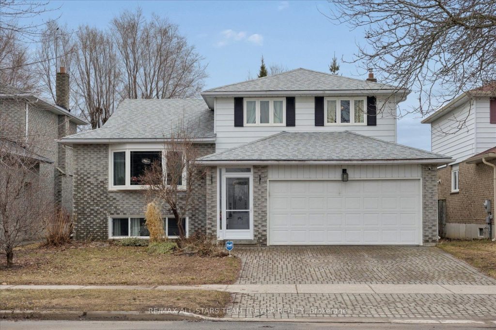 3-bedroom detached home for sale in York — 123 Biscayne Boulevard (Photo 1)