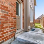 3-bedroom duplex home for sale in Oxford — 129 Passchendaele Street N (Photo 2)
