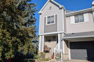 3-bedroom condo townhouse for sale in Waterloo — 12 - 54 Green Valley Drive