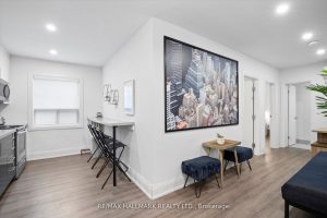 2-bedroom multiplex home for rent in Toronto — 12 - 595 St Clair Avenue W