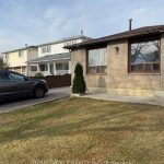 3-bedroom detached home for rent in Toronto — 12 Sultan Pool Drive E (Photo 2)