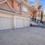 4-bedroom home for sale in Beamsville — 130 Dorchester Drive (Photo 2)