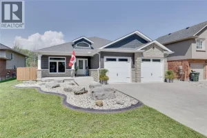 4-bedroom home for sale in Amherstburg — 130 Lakewood Drive