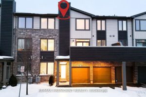 3-bedroom condo townhouse for sale in Middlesex — 132 - 1960 Dalmagarry Road
