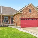 2-bedroom att/row/townhouse for sale in Hamilton — 133 Thoroughbred Boulevard (Photo 2)
