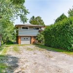 3-bedroom home for sale in Hamilton — 1352 Centre Road (Photo 5)