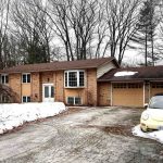 4-bedroom home for sale in Wasaga Beach — 135 Christopher Avenue (Photo 2)