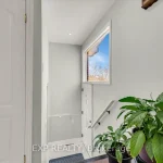 3-bedroom semi-detached home for sale in Brampton — 135 Mill Street N (Photo 2)