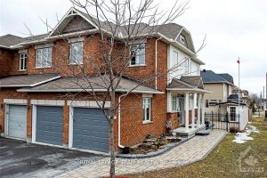 3-bedroom att/row/townhouse for sale in Ottawa — 136 Calaveras Avenue