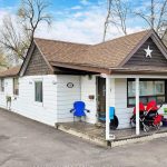 3-bedroom home for sale in Georgina — 136 Metro Road North (Photo 5)