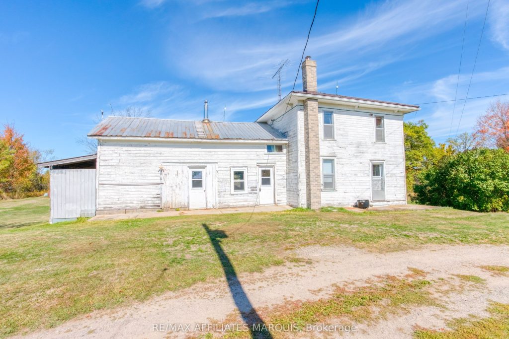 4-bedroom detached home for sale in Ottawa — 1390 Struthers Road (Photo 1)