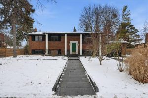 3-bedroom home for sale in Niagara-on-the-lake — 13 Upper Canada Drive