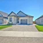 3-bedroom home for sale in Niagara-on-the-lake — 13 Upper Canada Drive (Photo 5)