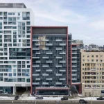 1-bedroom condo apartment for sale in Toronto — 1401 - 88 Harbour Street (Photo 3)