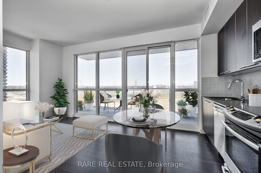 2-bedroom condo apartment for rent in Toronto — 1407 - 10 Park Lawn Road (Photo 1)