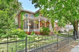 4-bedroom detached home for sale in Hastings — 141 Foster Avenue