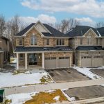 4-bedroom detached home for sale in York — 147 Dovedale Drive (Photo 2)