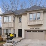 4-bedroom detached home for sale in York — 147 Dovedale Drive (Photo 4)