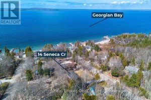 4-bedroom home for sale in Tiny — 14 Seneca Crescent