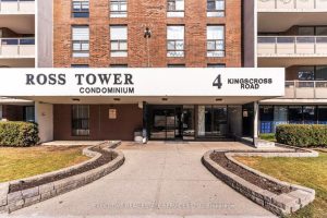 3-bedroom condo apartment for sale in Peel — 1512 - 4 Kings Cross Road